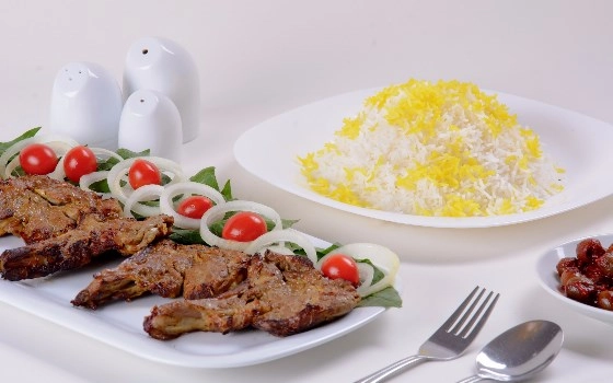چلو کباب شیشلیک