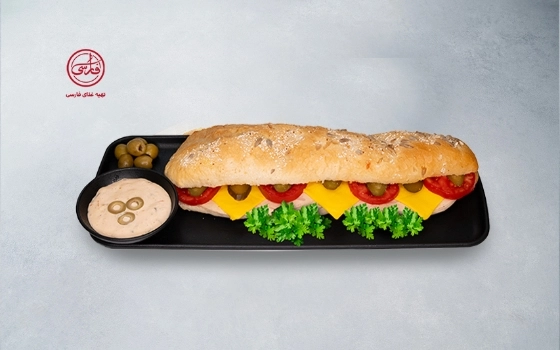 ساندویچ ژامبون مرغ