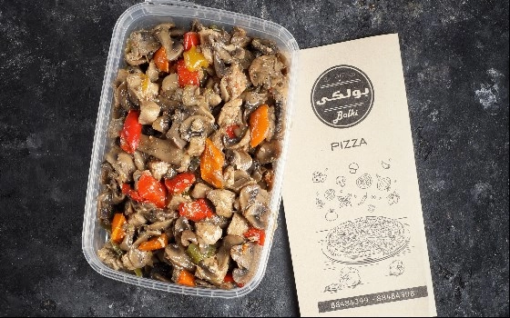 مرغ و قارچ