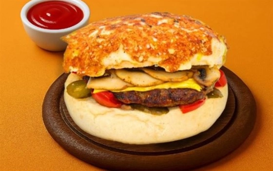 دوبل بیکن برگر